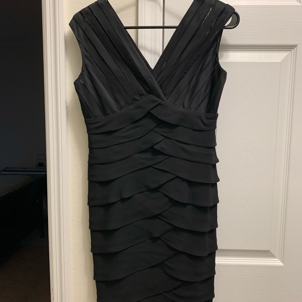 Beautiful Adrianna Papell petite cocktail dress